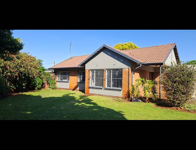 3 BEDROOM FREEHOLD TO LET IN EDELWEISS